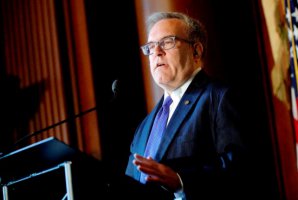 弗吉尼亞州長(zhǎng)選擇特朗普EPA首席的關(guān)鍵作用