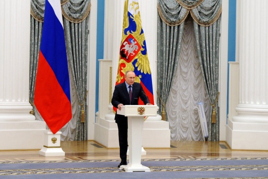 普京在頓巴斯行動(dòng)，但暗示對(duì)烏克蘭有更深層次的設(shè)計(jì)