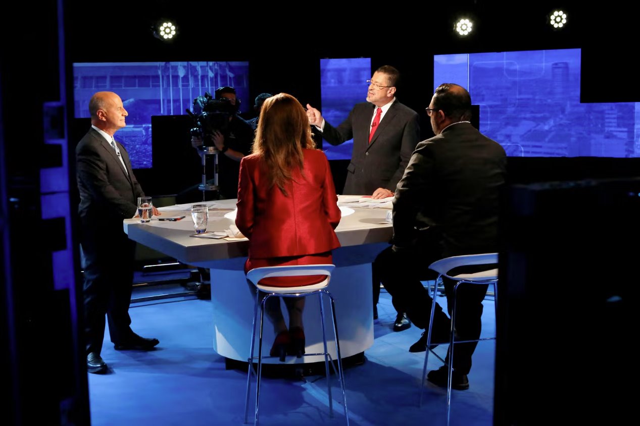 哥斯達(dá)黎加人在總統(tǒng)選舉中在局外人和前領(lǐng)導(dǎo)人之間做出選擇