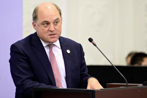 英國(guó)國(guó)防部長(zhǎng)訪問(wèn)烏克蘭表示支持