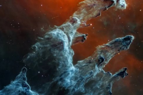 “創(chuàng)世之柱” 在韋伯太空望遠(yuǎn)鏡鏡頭中再現(xiàn)崢嶸面目