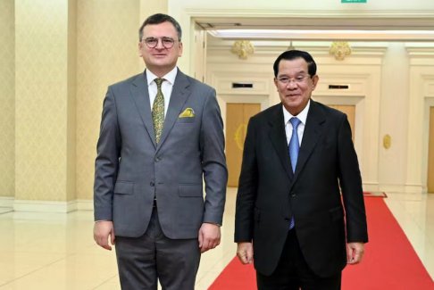 柬埔寨總理在金邊會(huì)見烏克蘭外長