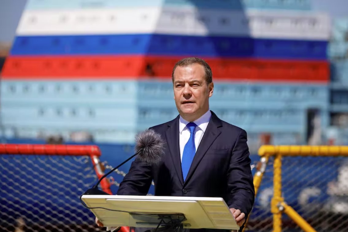 梅德韋杰夫說俄羅斯正在與撒旦進(jìn)行一場神圣的戰(zhàn)斗