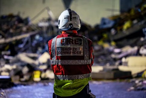 法國(guó)澤西島公寓樓爆炸救援在繼續(xù) 找到幸存者希望渺