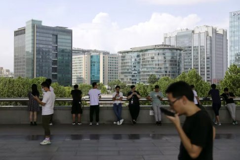 新冠感染激增 上海要求居民在圣誕節(jié)留在家中