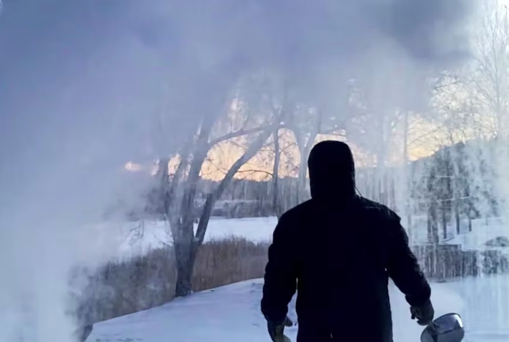 美國(guó)&ldquo;炸彈旋風(fēng)&rdquo;逼近 深度凍結(jié)席卷美國(guó)