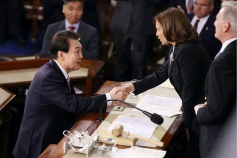 韓國總統(tǒng)尹錫烈強調(diào)在朝鮮問題上與日本美國三方合