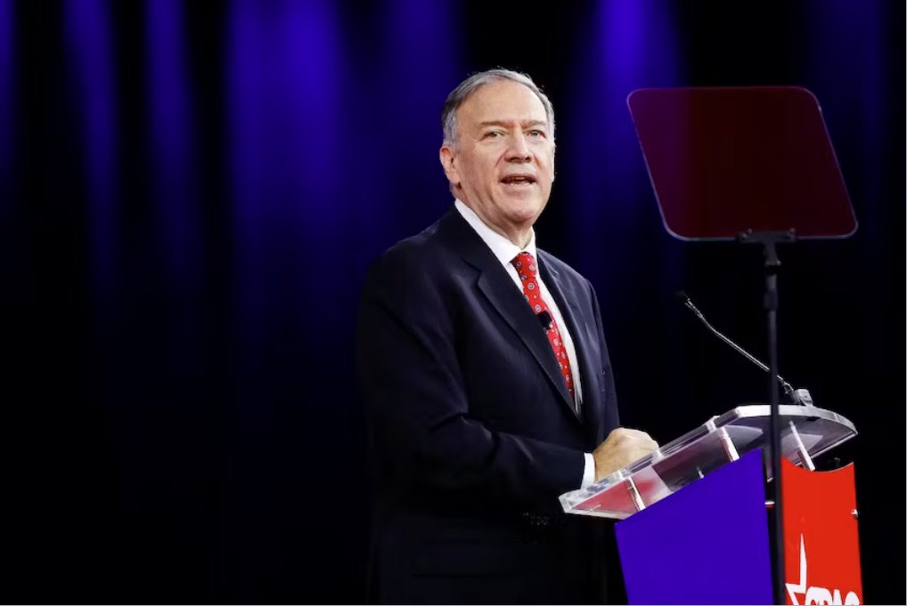 美國(guó)前高級(jí)外交官蓬佩奧訪(fǎng)問(wèn)基輔