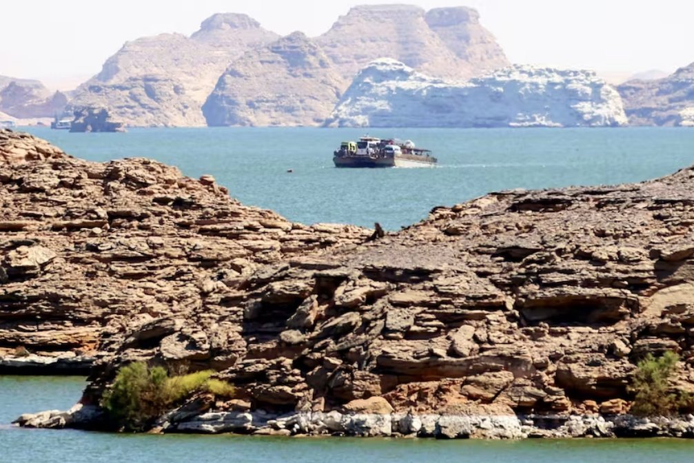 逃離北面的蘇丹人艱難地進(jìn)入埃及