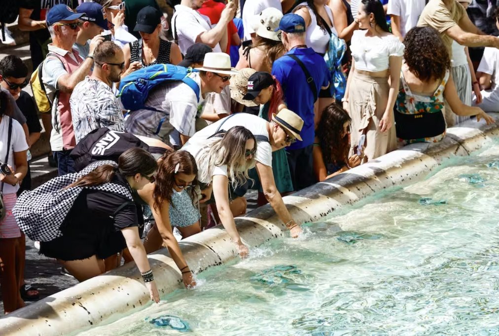 世界氣象組織顧問表示 極端熱浪將持續(xù)整個八月