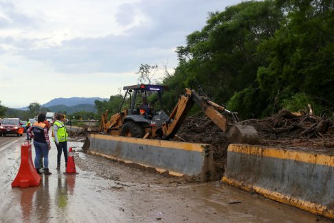 墨西哥颶風(fēng)奧的斯造成的災(zāi)害損失還無法統(tǒng)計