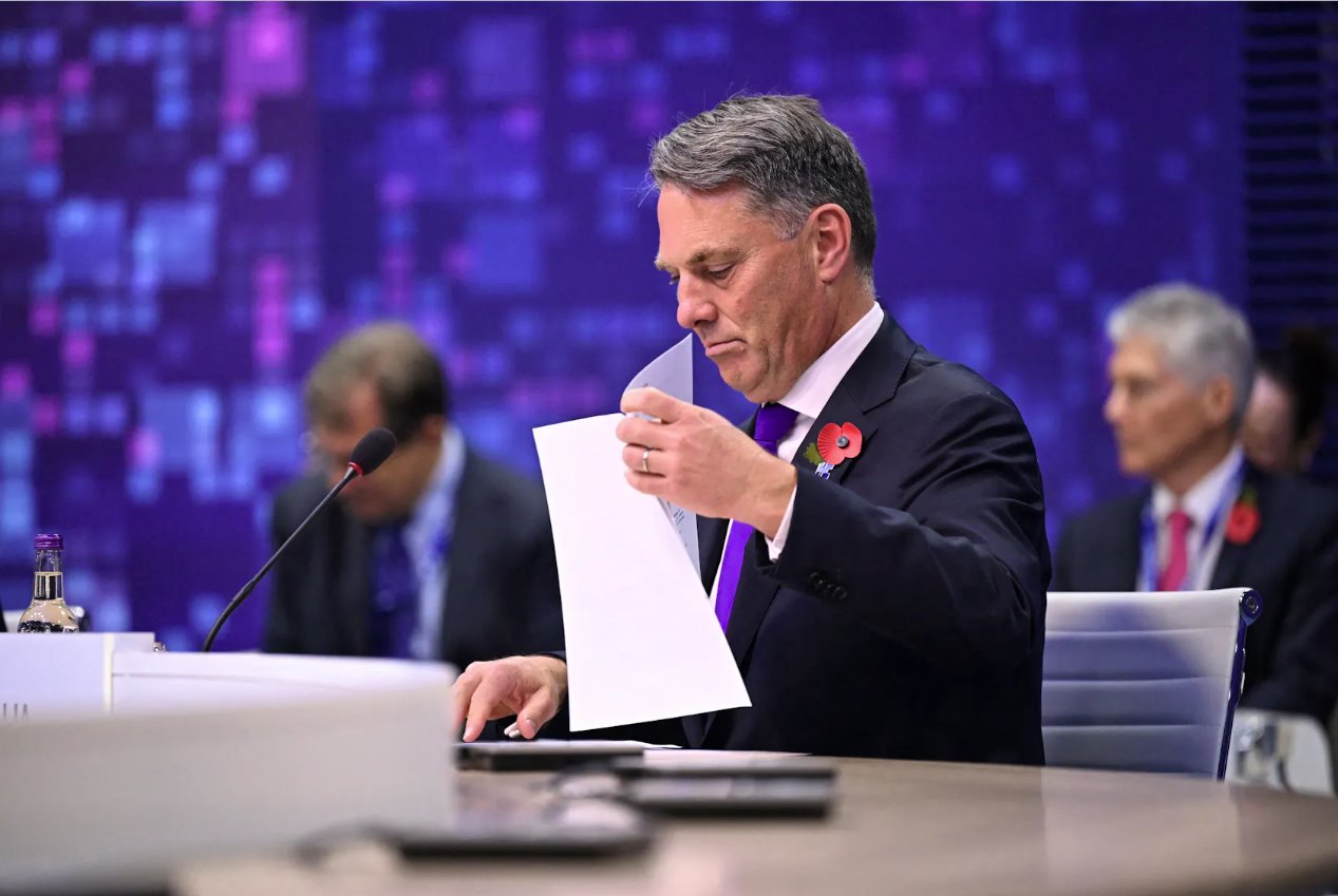 澳大利亞副總理兼國(guó)防部長(zhǎng)RichardMarles出席2023年11月2日在英國(guó)布萊切利公園舉行的英國(guó)人工智能(AI)安全峰會(huì)第二天。