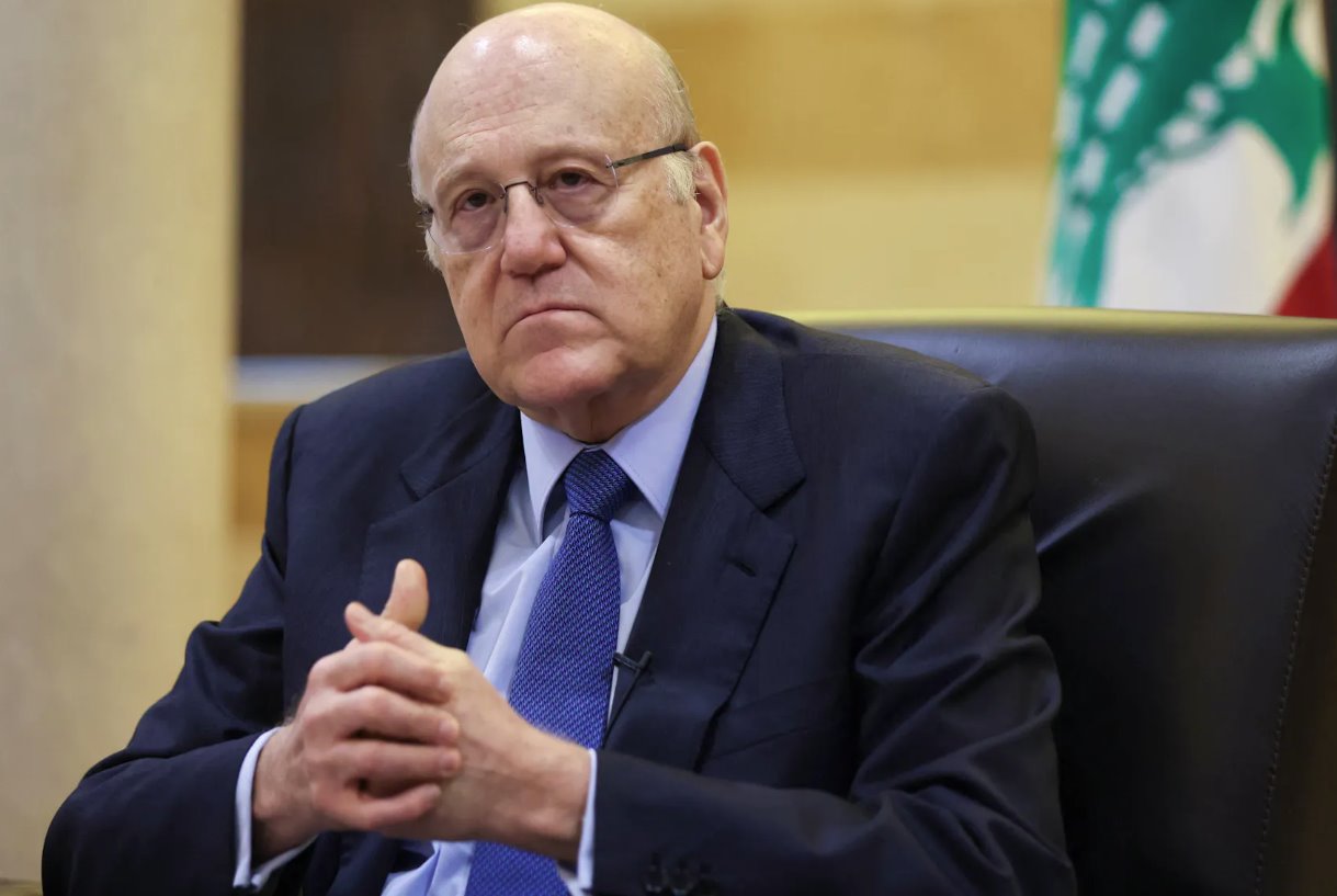 黎巴嫩看守總理納吉布&middot;米卡提于2024年2月29日在黎巴嫩貝魯特市中心政府總部接受路透社采訪。