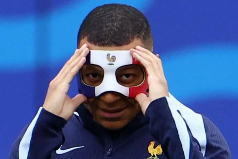 姆巴佩將在對(duì)陣荷蘭的比賽中戴著防護(hù)罩上場(chǎng)