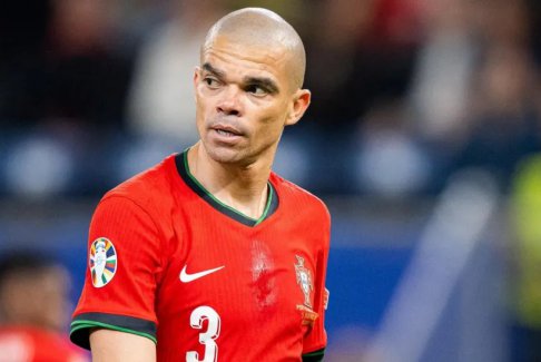 41歲葡萄牙后衛(wèi)佩佩宣布退役