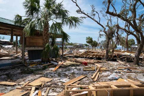 颶風(fēng)海倫已奪去了90多人的生命