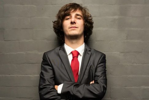 薩頓英超聯(lián)賽預(yù)測 嘉賓鋼琴冠軍布拉德·凱拉