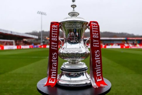 足總杯第二輪布萊克浦主場(chǎng)迎戰(zhàn)伯明翰