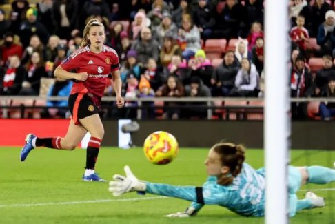 女子超級(jí)聯(lián)賽曼聯(lián)3-0布萊頓