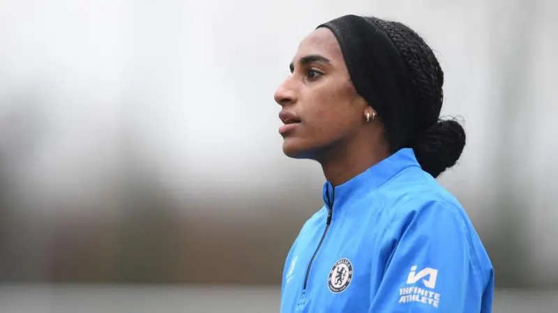 切爾西隊(duì)的娜奧米&middot;吉爾瑪(NaomiGirma)在切爾西女子足球俱樂部