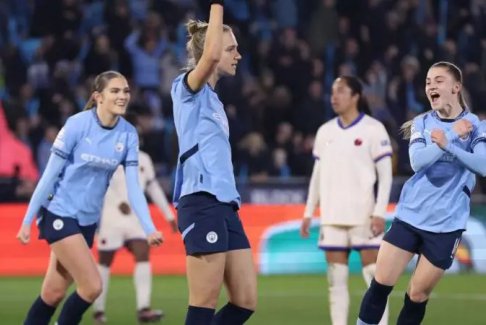 歐洲女子足球冠軍聯(lián)賽四分之一決賽曼城2-0切爾西