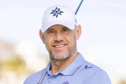 薩頓預(yù)測(cè)英超聯(lián)賽和足總杯半決賽VS高爾夫巨星李·維