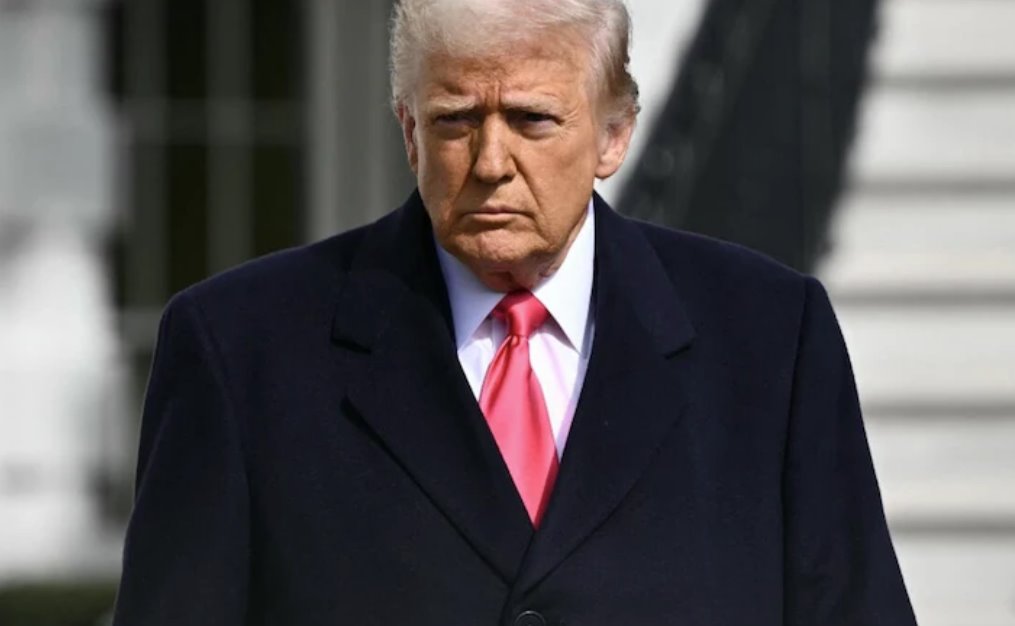 唐納德&middot;特朗普于4月2日首次宣布對(duì)世界各國(guó)征收巨額關(guān)稅