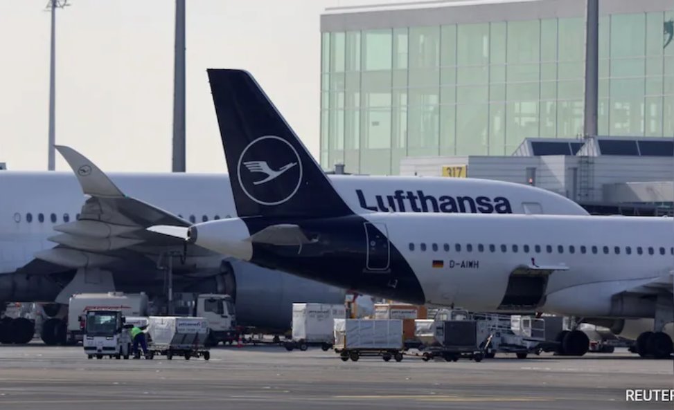 航班因安全原因降落在波士頓，延誤了三個(gè)小時(shí)。