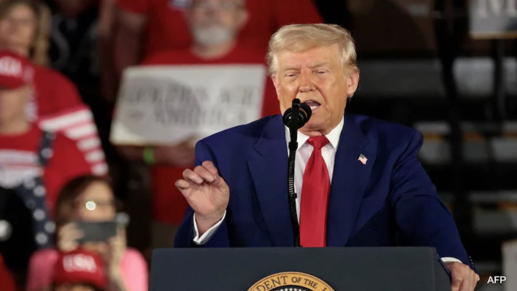 美國(guó)總統(tǒng)唐納德&middot;特朗普周二簽署了一項(xiàng)命令，以減輕汽車關(guān)稅的沖擊。