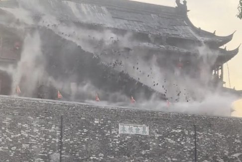 鳳陽鼓樓倒塌 部分樓頂坍塌