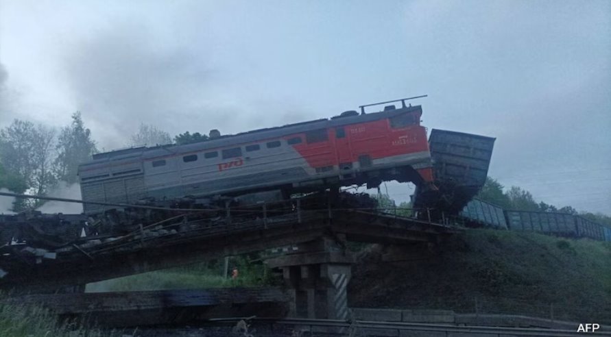 24小時內(nèi)兩座橋梁倒塌，造成7人死亡：俄羅斯稱&ldquo;爆炸&rdquo;造成