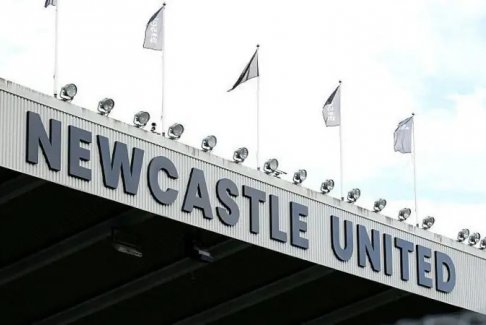 紐卡斯?fàn)柸∠藢W(xué)校的巴薩比賽門票