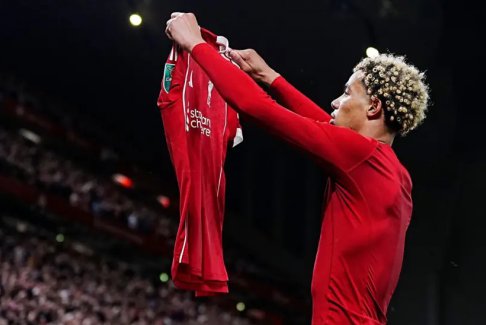 利物浦前鋒?；倏嗣撉蛞卤涣P下場為伊薩克打開了