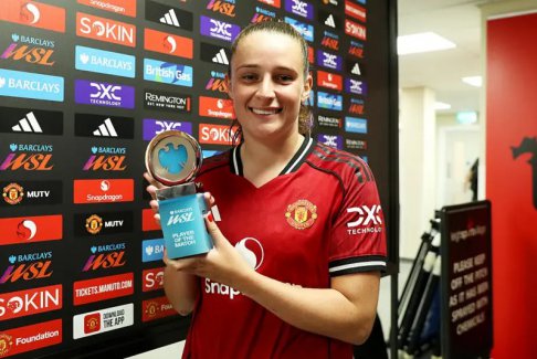 曼聯(lián)4-0萊斯特城后主教練對球員表現(xiàn)感到自豪