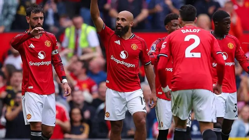 曼聯(lián)希望能夠超越上賽季的第15名