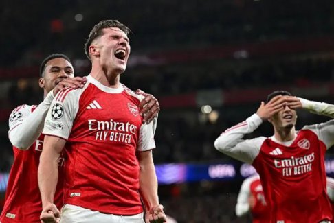 歐洲冠軍聯(lián)賽阿森納4-0馬德里競(jìng)技