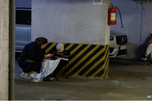 俄羅斯對烏克蘭基輔發(fā)動(dòng)大規(guī)模襲擊造成11人受傷