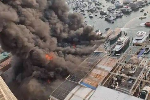 香港大埔大火已致4死 1名消防員殉職