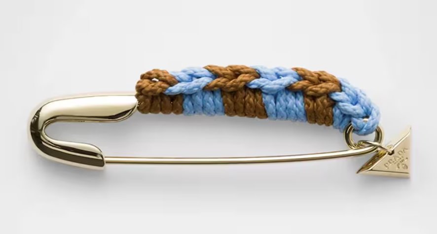 Prada售價(jià)1200美元的別針 直郵8552元