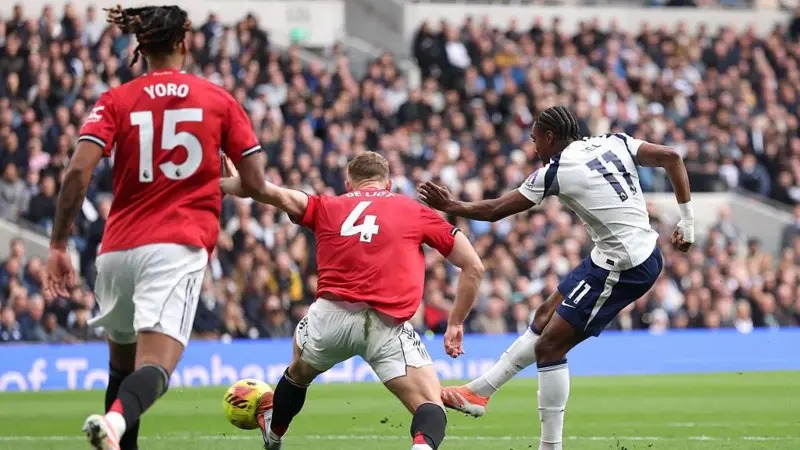 托特納姆熱刺隊的馬蒂斯&middot;特爾得分