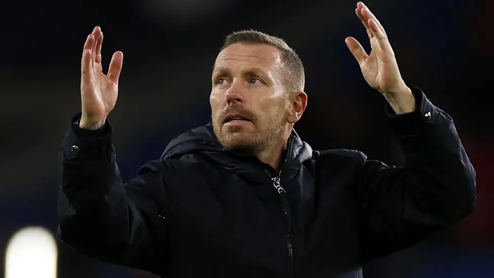 主教練克雷格&middot;貝拉米率領(lǐng)威爾士隊(duì)以7比1戰(zhàn)勝北馬其頓隊(duì)，從而鎖定世界杯附加賽資格。