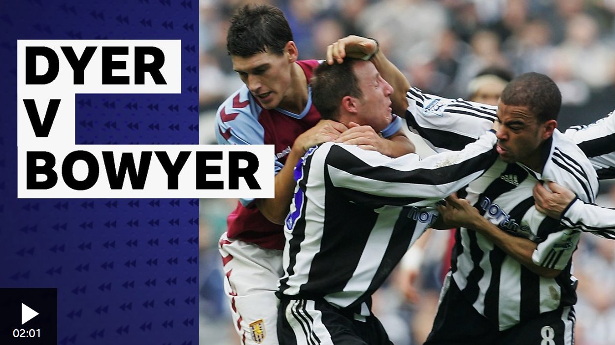 蓋耶被紅牌罰下后，十人應(yīng)戰(zhàn)的埃弗頓爆冷擊敗曼聯(lián)。