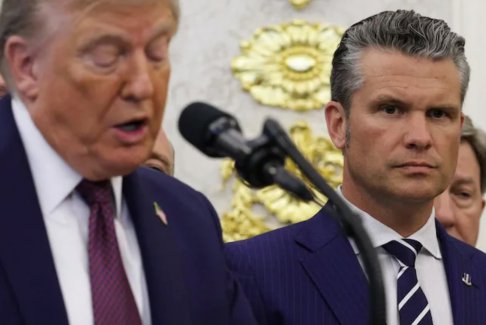 美國(guó)國(guó)防部長(zhǎng)皮特·赫格塞斯因委內(nèi)瑞拉船襲事件受