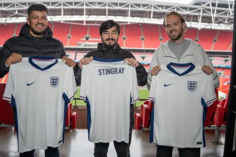 薩頓英超預(yù)測(cè)VS嘉賓英格蘭電競(jìng)明星丹尼爾·黃貂魚(yú)