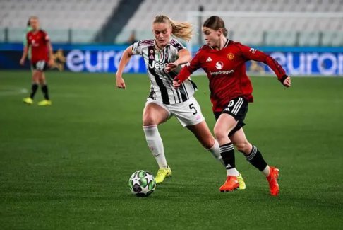 歐洲女子冠軍聯(lián)賽尤文圖斯0-1曼聯(lián)