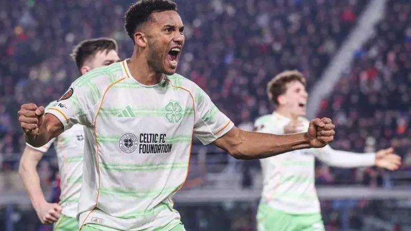 奧斯頓&middot;特拉斯蒂在博洛尼亞打入了凱爾特人的第二個進球