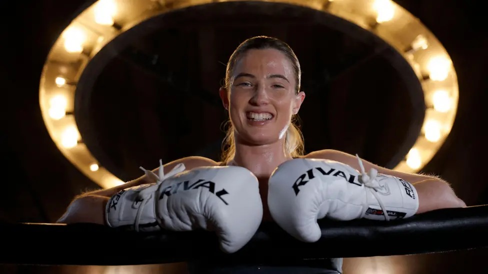 第24周的嘉賓是拳擊手弗朗西斯卡&middot;亨尼西，她是切爾西隊(duì)的球迷。