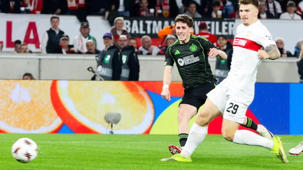 盧克&middot;麥考恩為凱爾特人隊進球