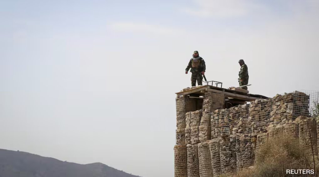 巴基斯坦和阿富汗軍隊(duì)之間的戰(zhàn)斗于周日進(jìn)入第四天