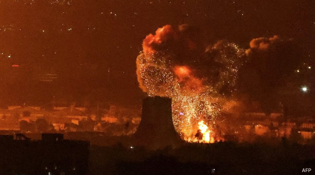 德黑蘭梅赫拉巴德機(jī)場(chǎng)附近發(fā)生襲擊后，發(fā)生爆炸。